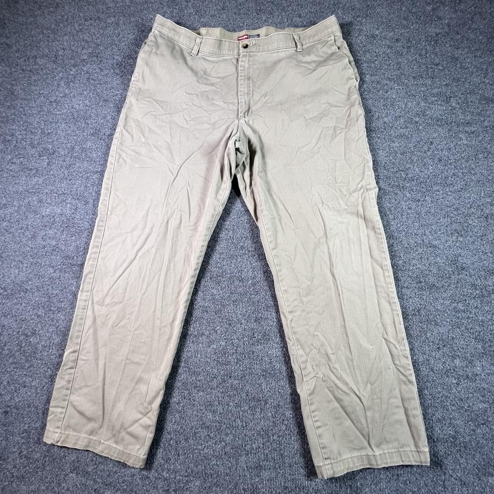 Wrangler Chino Pant Men's 40x32 Beige Straight Relaxed Preppy Career Stretch